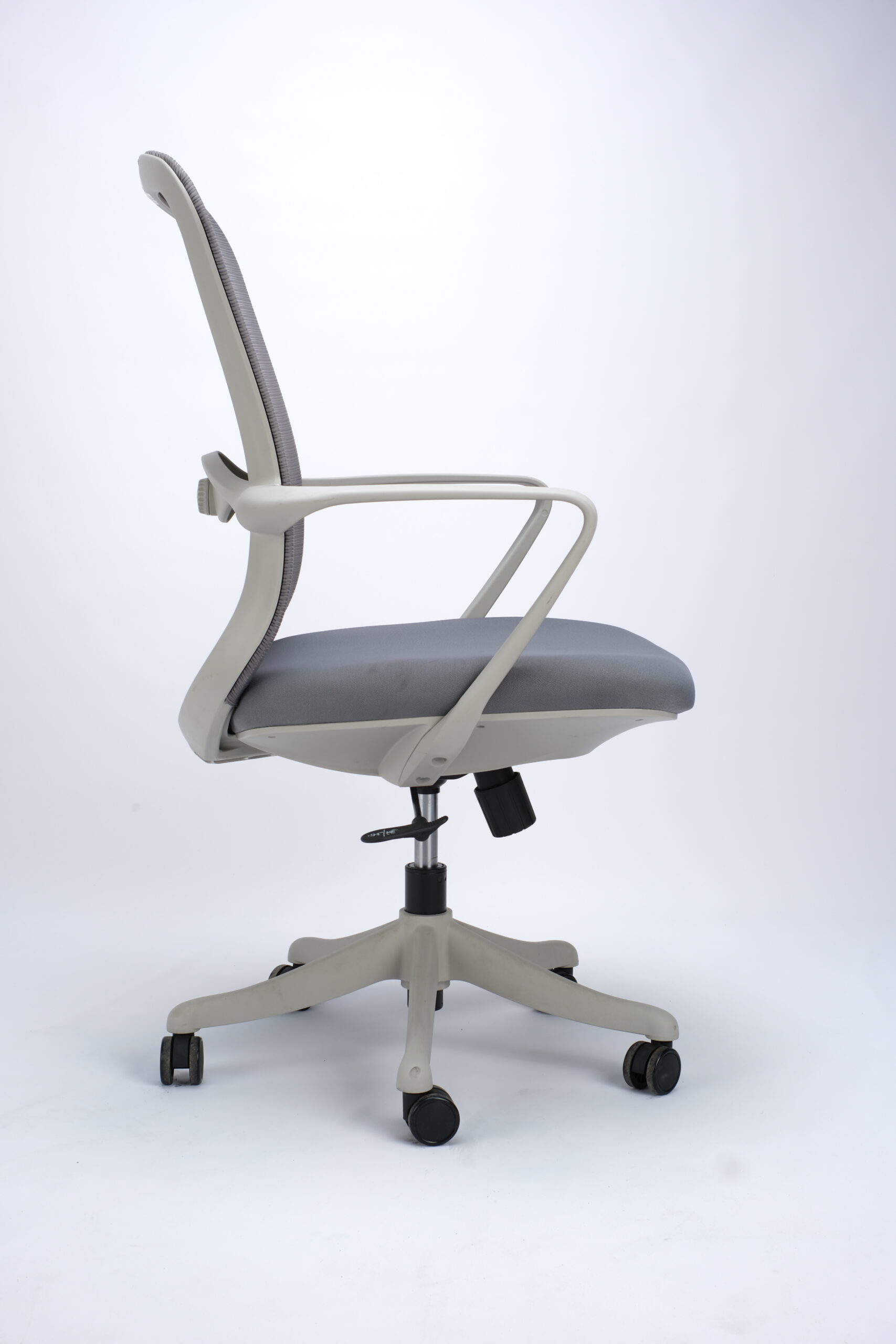 1077 Silla operativa