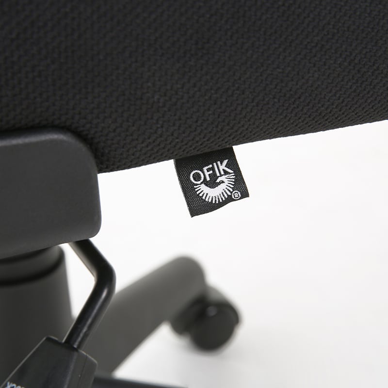 Silla Operativa E107 Mesh y Tela Color Negro Estructura Negro - Image 4