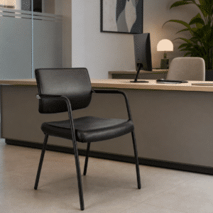 Silla de Visita Cool 4 Puntos Respaldo en Polipropileno y Asiento en Piel, Estructura Negra