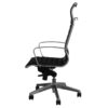 Silla ejecutiva retro en vinipiel negro con respaldo alto y base de cinco puntas de aluminio pulido