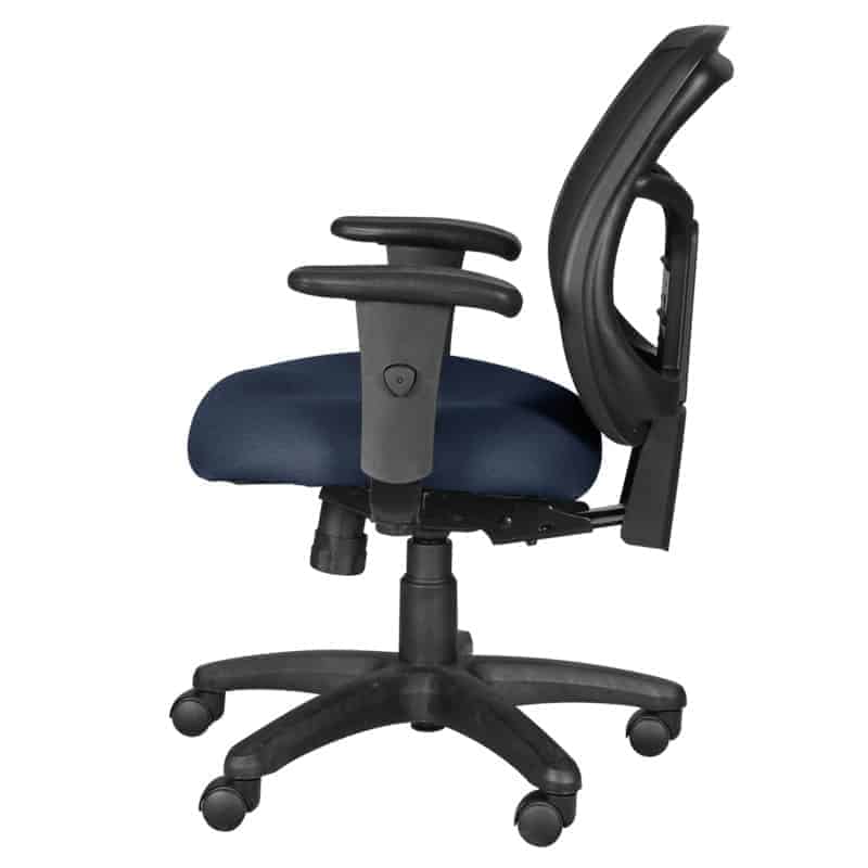 Silla operativa malla negro con base cromada de 5 puntas y brazos ajustables