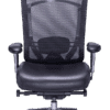 Silla ejecutiva Dynamic con cabecera, respaldo de mesh y detalles en piel, con base de cinco puntas