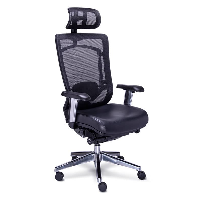 Silla ejecutiva Dynamic con cabecera, respaldo de mesh y detalles en piel, con base de cinco puntas