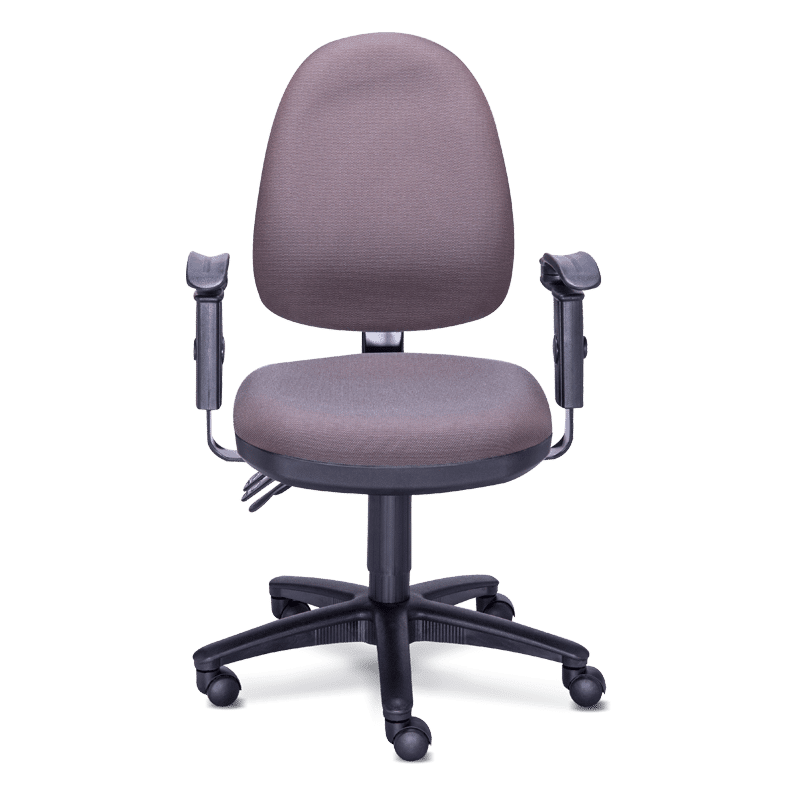 Silla operativa RS-650 tapizada en tela café con brazos y base de 5 puntas